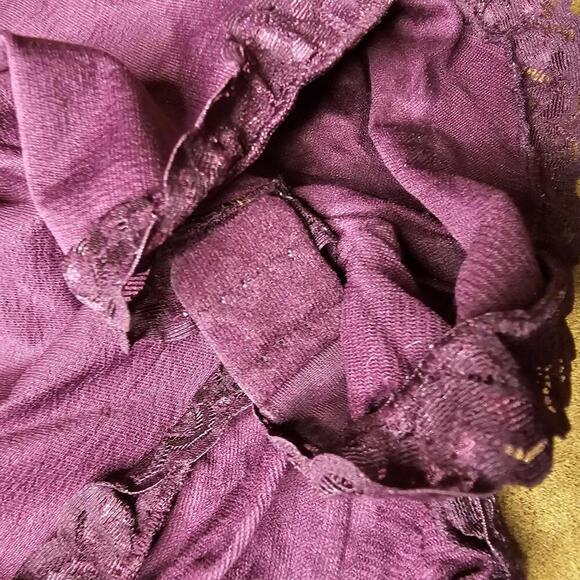 Ritchi Women's Shapewear with Puff Sleeves and Lace Detail - Picture 5 of 7